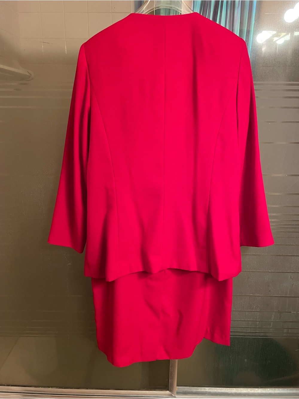 3Pc Elegant VTG Red Women's Maxi Length Skirt Jacket & Cape Tailored suit 16W - Picture 9 of 13